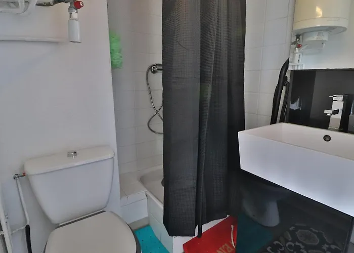 2 Pièces Climatisé, Vue à Avec Parking - Fr-1-472-191 Sète
